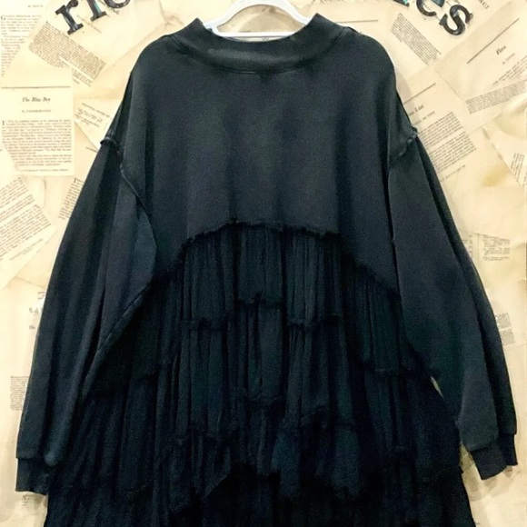 Free People Pixie Sweatshirt Tunic Dress Tiered Ruffled Oversized Wash black - Picture 4 of 7